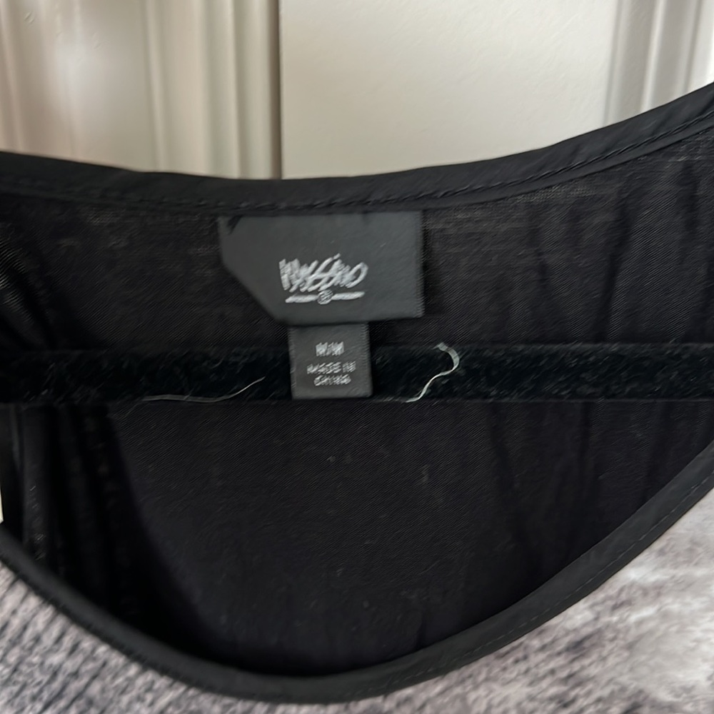 FINAL CALL - Mossimo Tank Top - Picture 5 of 8